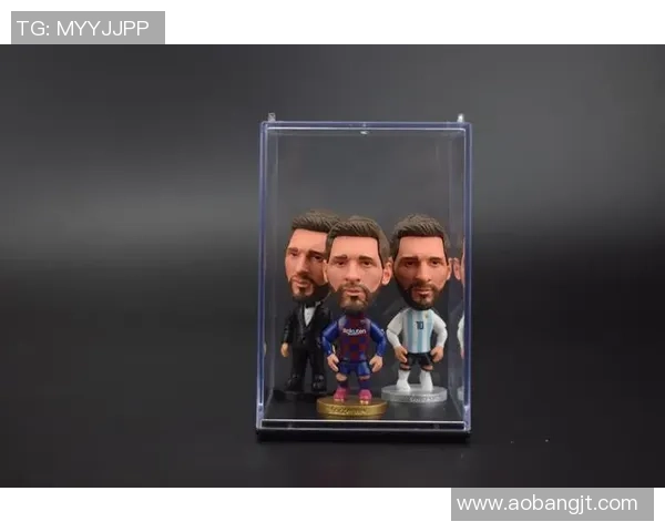 梅西足球明星手办精美收藏品展现传奇球技与个人魅力